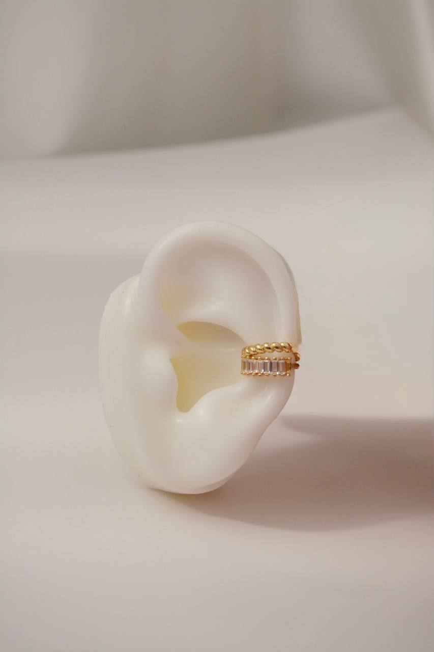 EARCUFF DOBLEPIEDRAS BLANCAS Y TRENZA