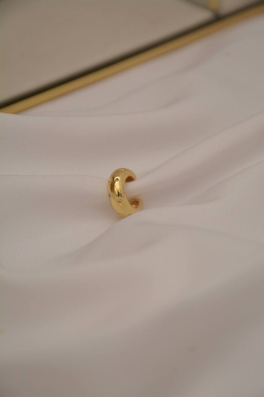 EARCUFF LISO CON MINI ESTRELLAS