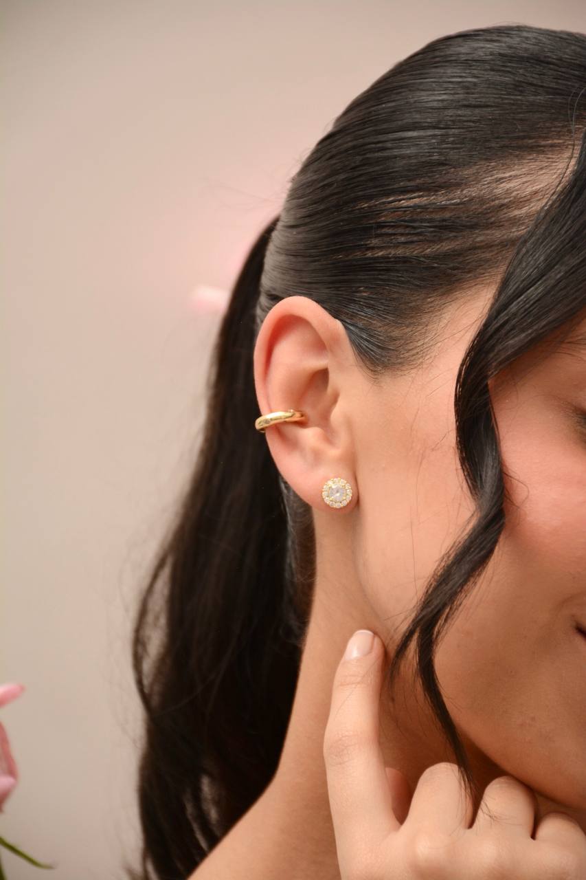 EARCUFF LISO CON CIRCONES