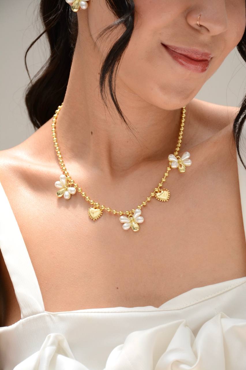 CADENA MARIPOSA PERLAS Y CORAZONES