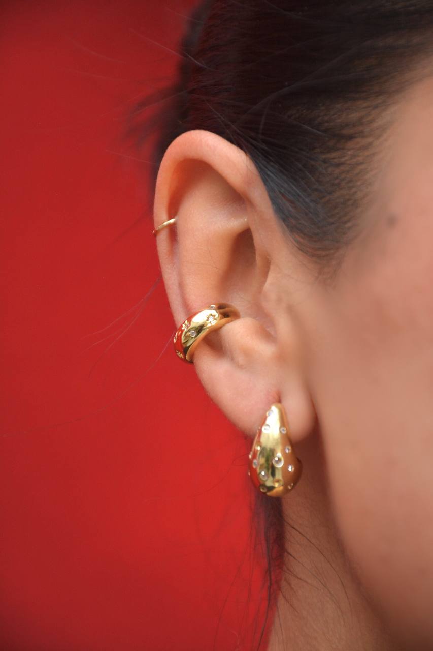 EARCUFF LISO CON MINI ESTRELLAS