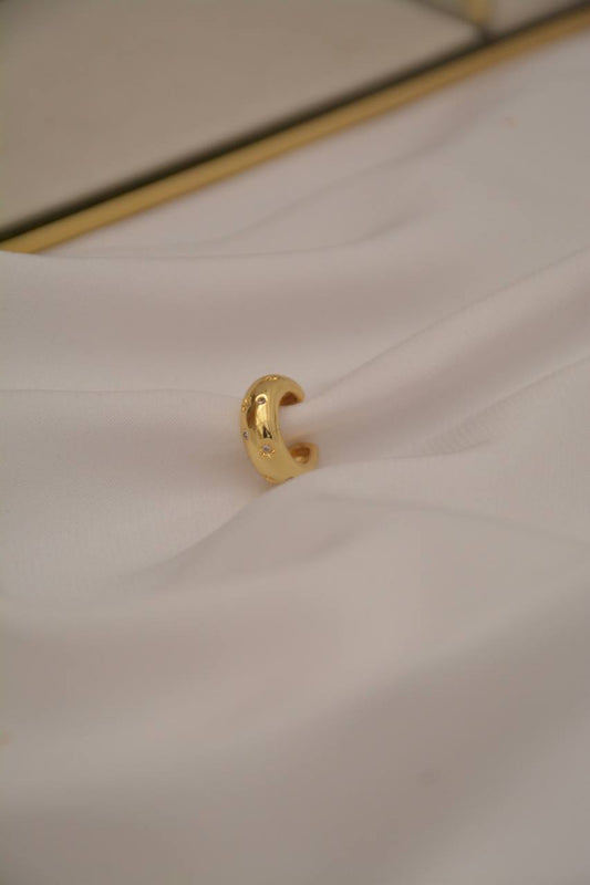EARCUFF LISO CON MINI ESTRELLAS