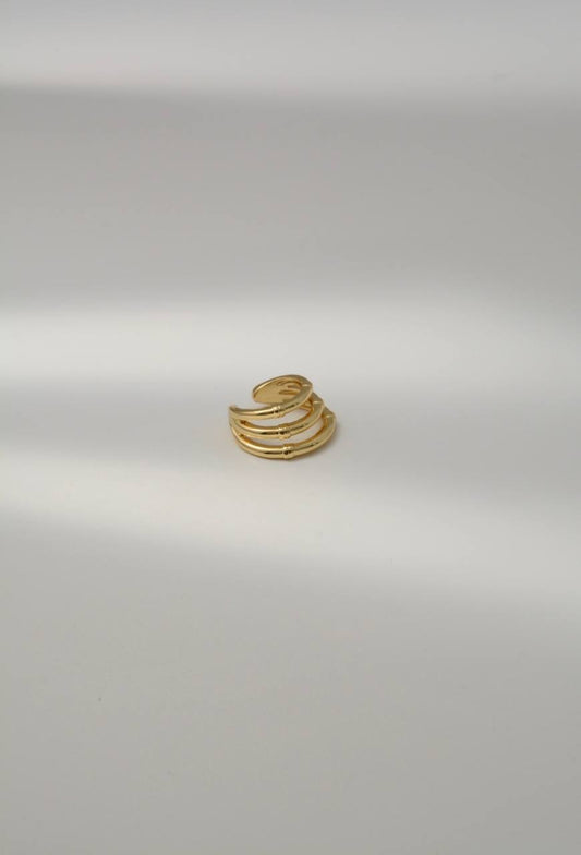EARCUFF TRES LINEAS ESCALERA CON LINEAS