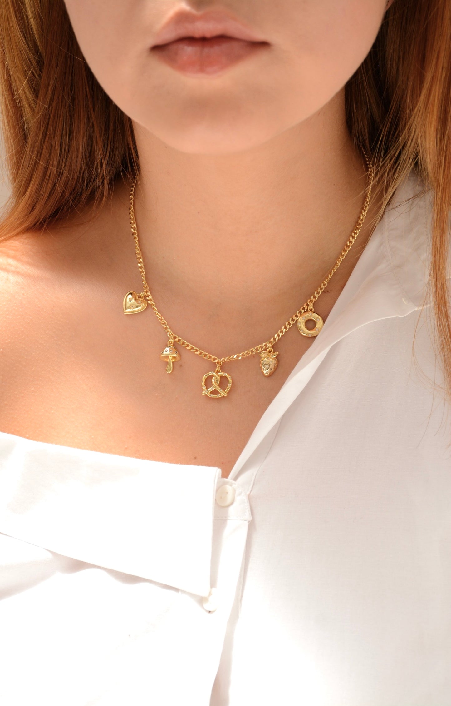 CADENA CHARMS CON BRILLO