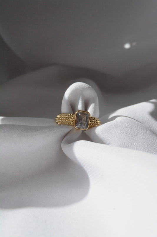 ANILLO PIEDRA RECTANGULAR BLANCA