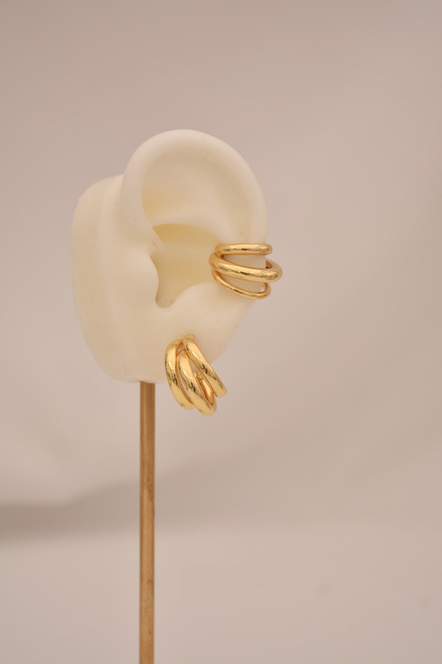 EARCUFF TRIPLE LISO DOR