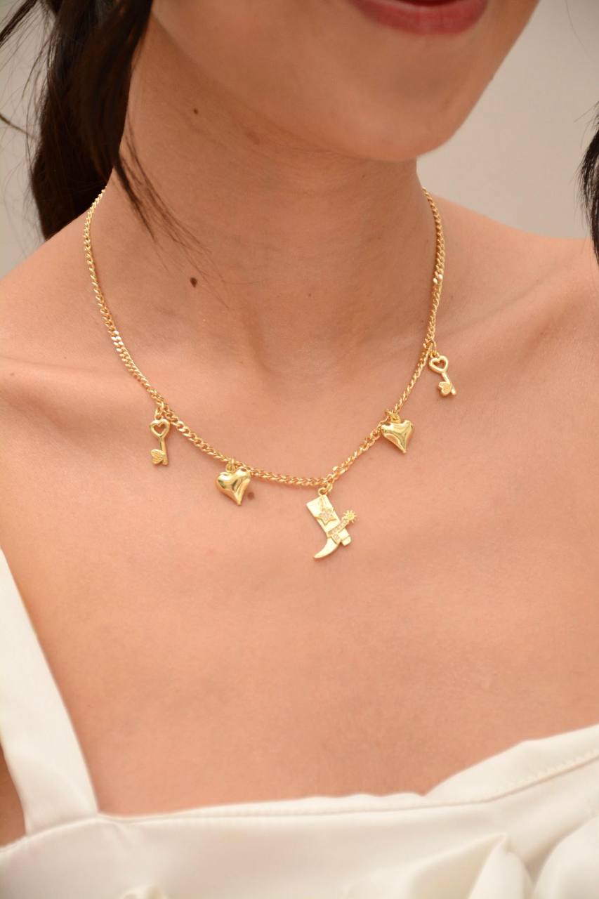 CADENA BOTA Y CORAZONES