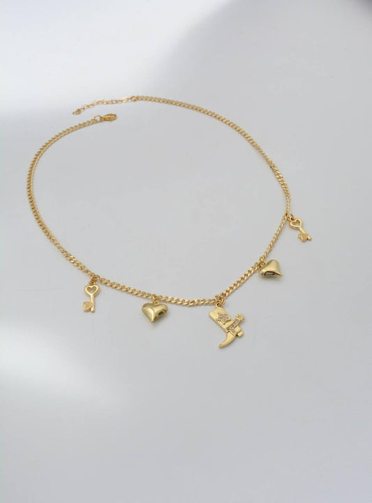 CADENA BOTA Y CORAZONES